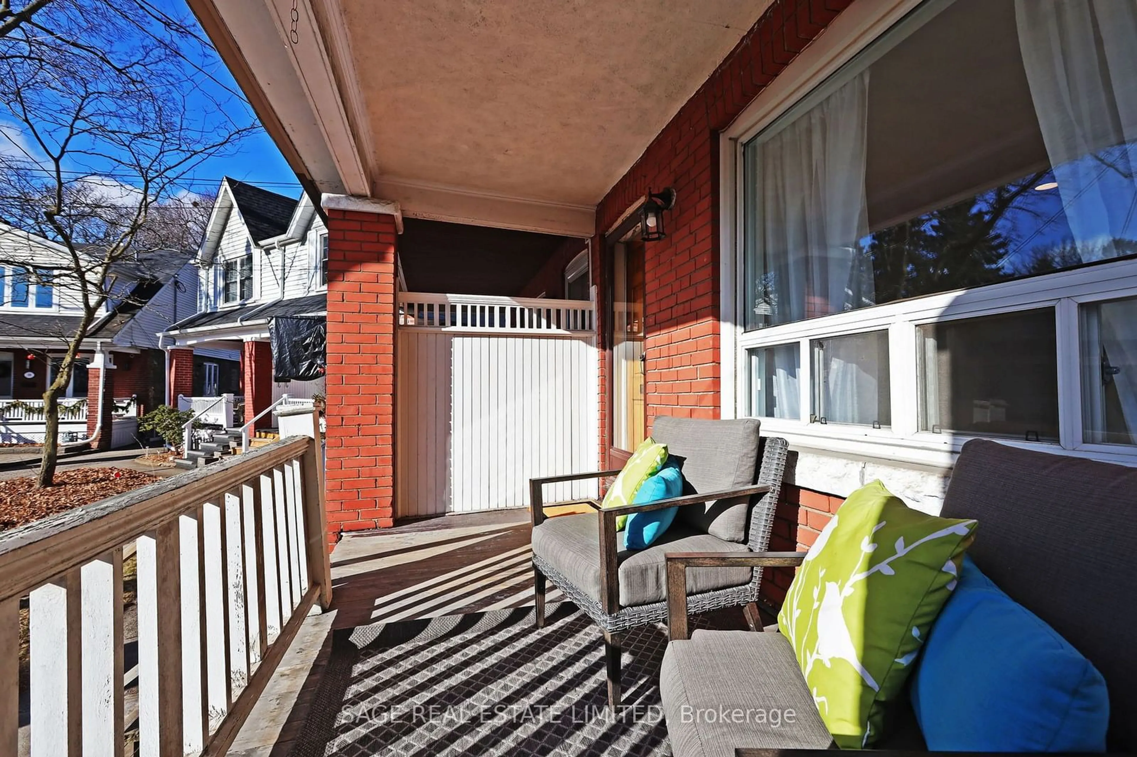 Patio, street for 26 Forsyth Cres, Toronto Ontario M4S 2R1