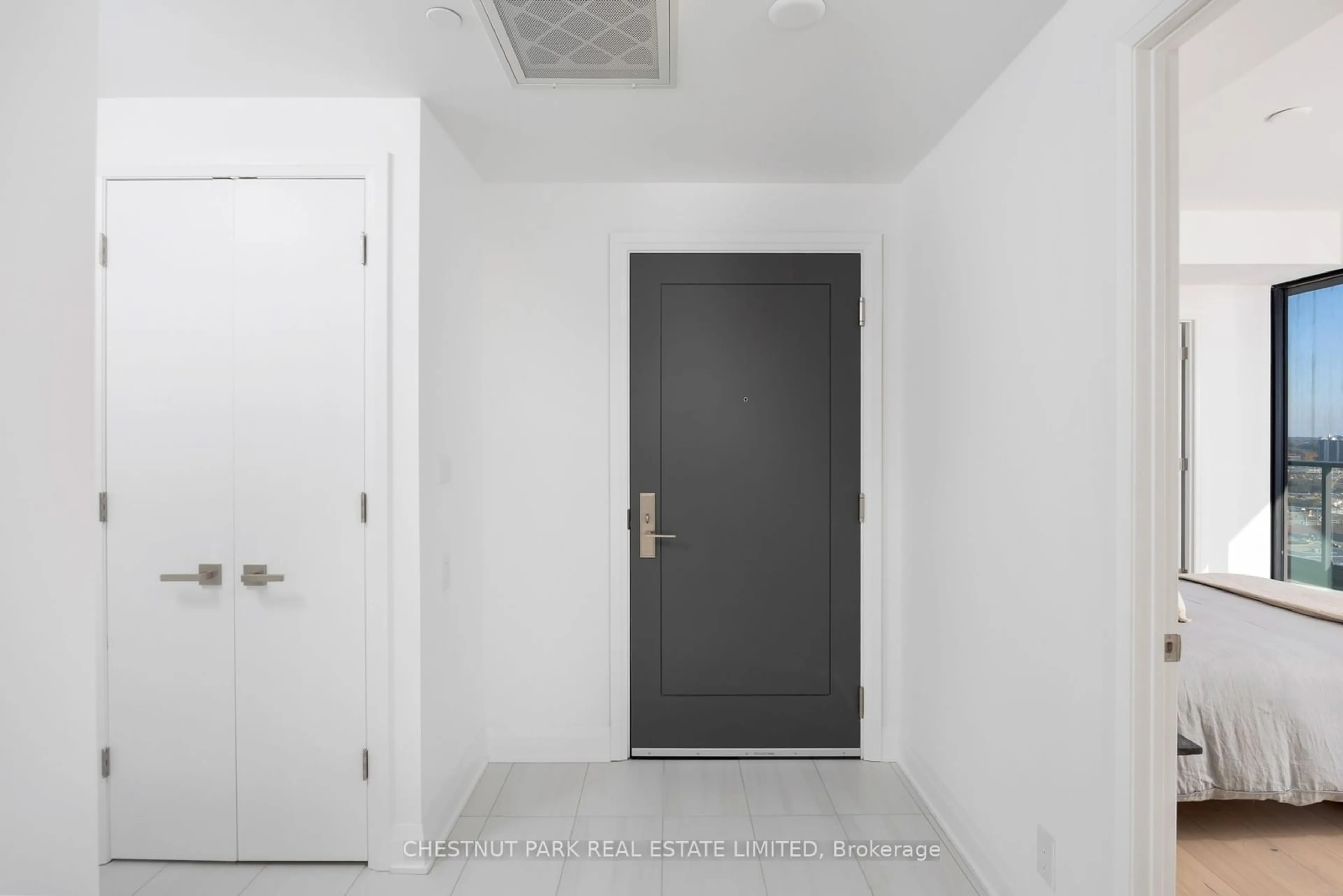 Indoor entryway for 33 Frederick Todd Way #1902, Toronto Ontario M4G 0C9