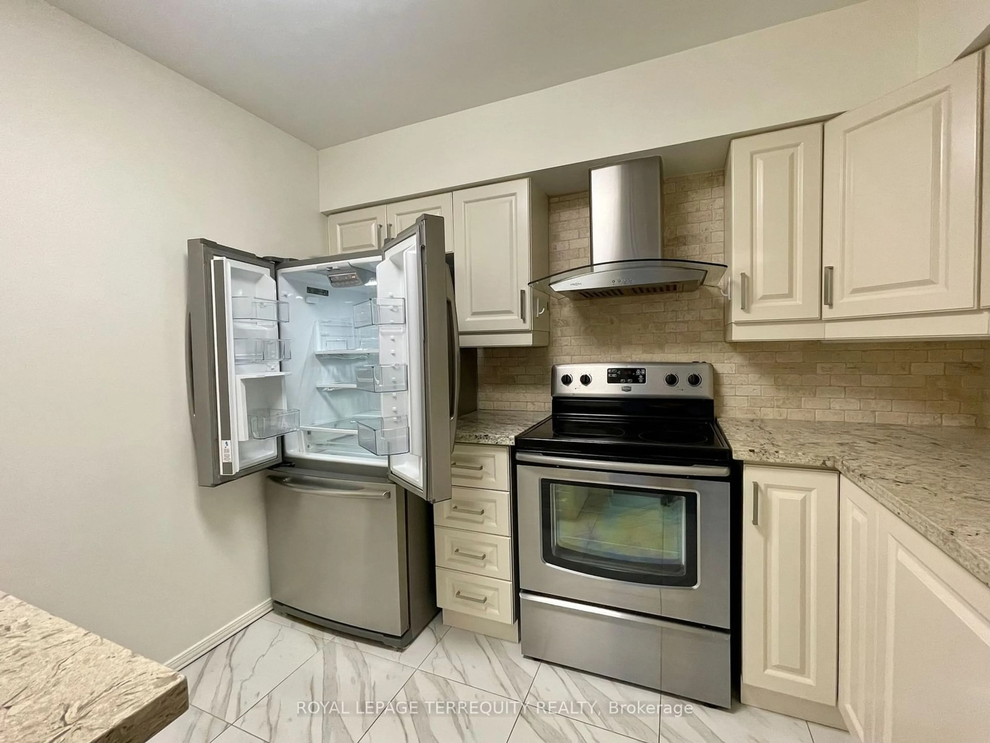 Standard kitchen, ceramic/tile floor for 30 Greenfield Ave #1105, Toronto Ontario M2N 6N3