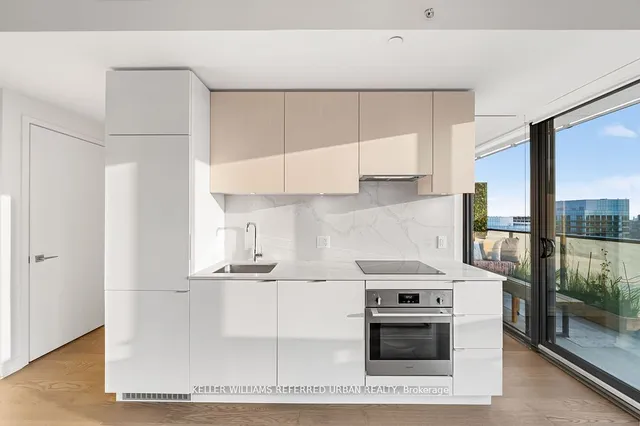 Additional property image - 161 Roehampton Ave Unit 4102