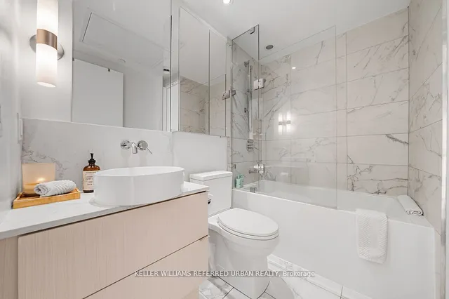 Additional property image - 161 Roehampton Ave Unit 4102