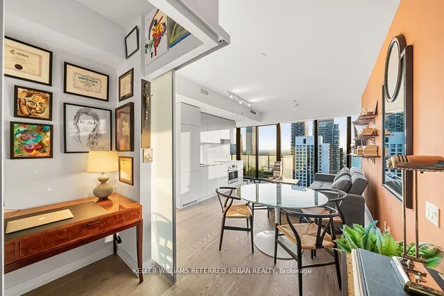 Additional property image - 161 Roehampton Ave Unit 4102