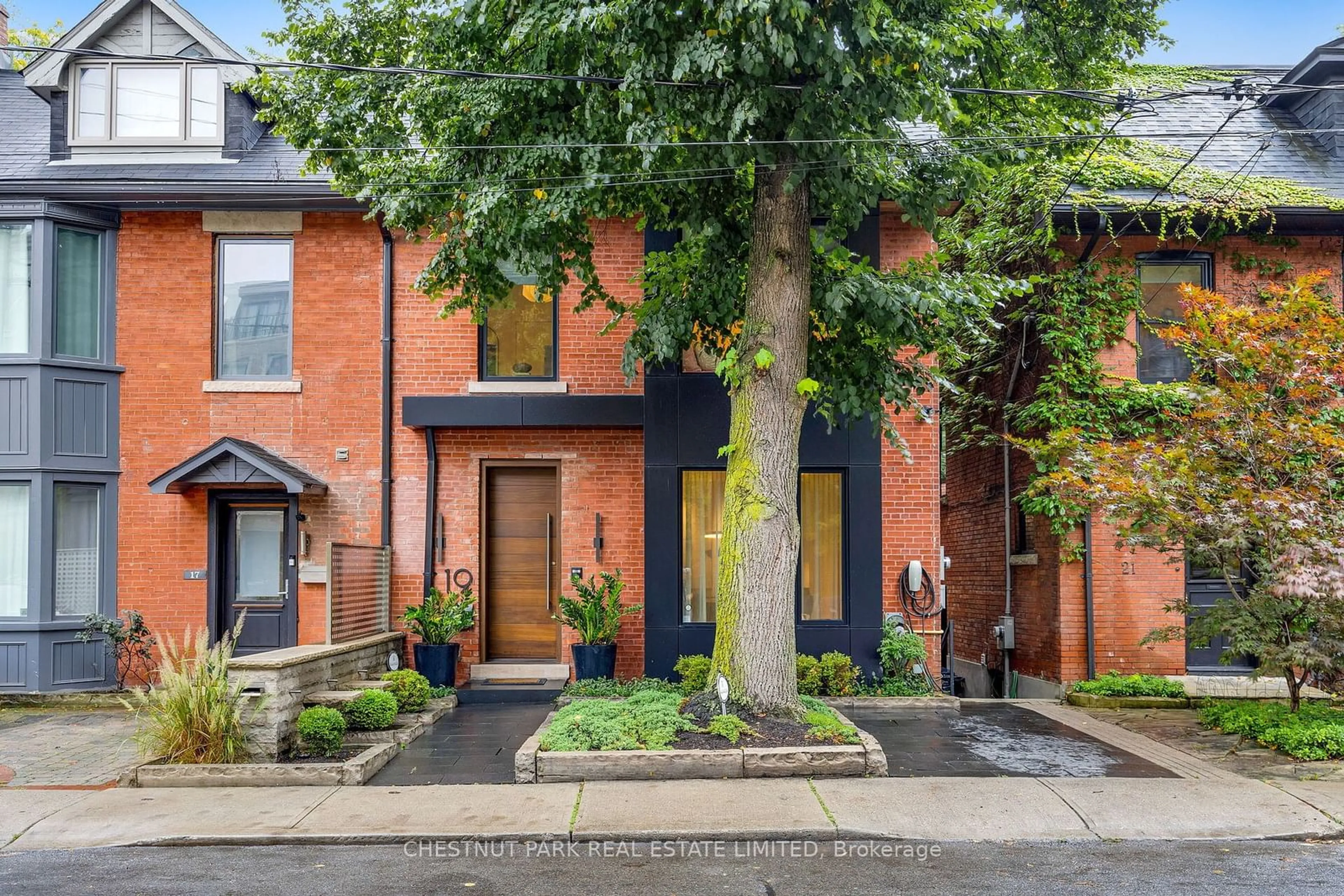 Home with brick exterior material, street for 19 Woodlawn Ave, Toronto Ontario M4V 1G6