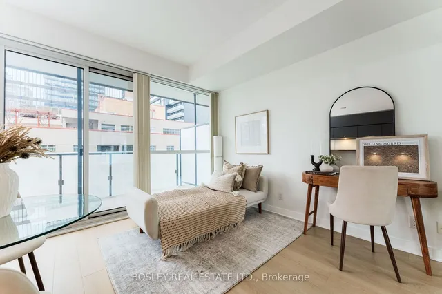 Additional property image - 15 Grenville St Unit 1206