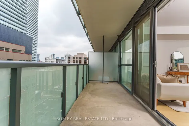 Additional property image - 15 Grenville St Unit 1206