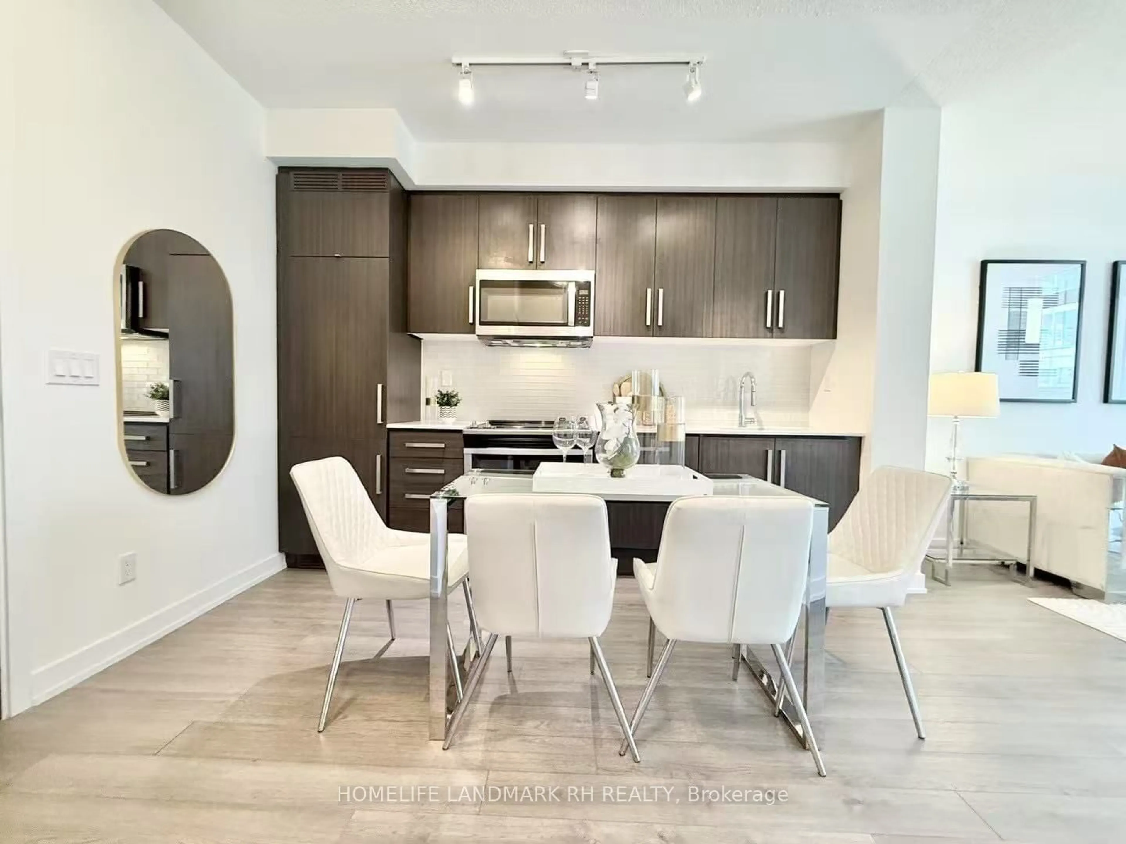 Contemporary kitchen, unknown for 5180 Yonge St #403, Toronto Ontario M2N 5P6