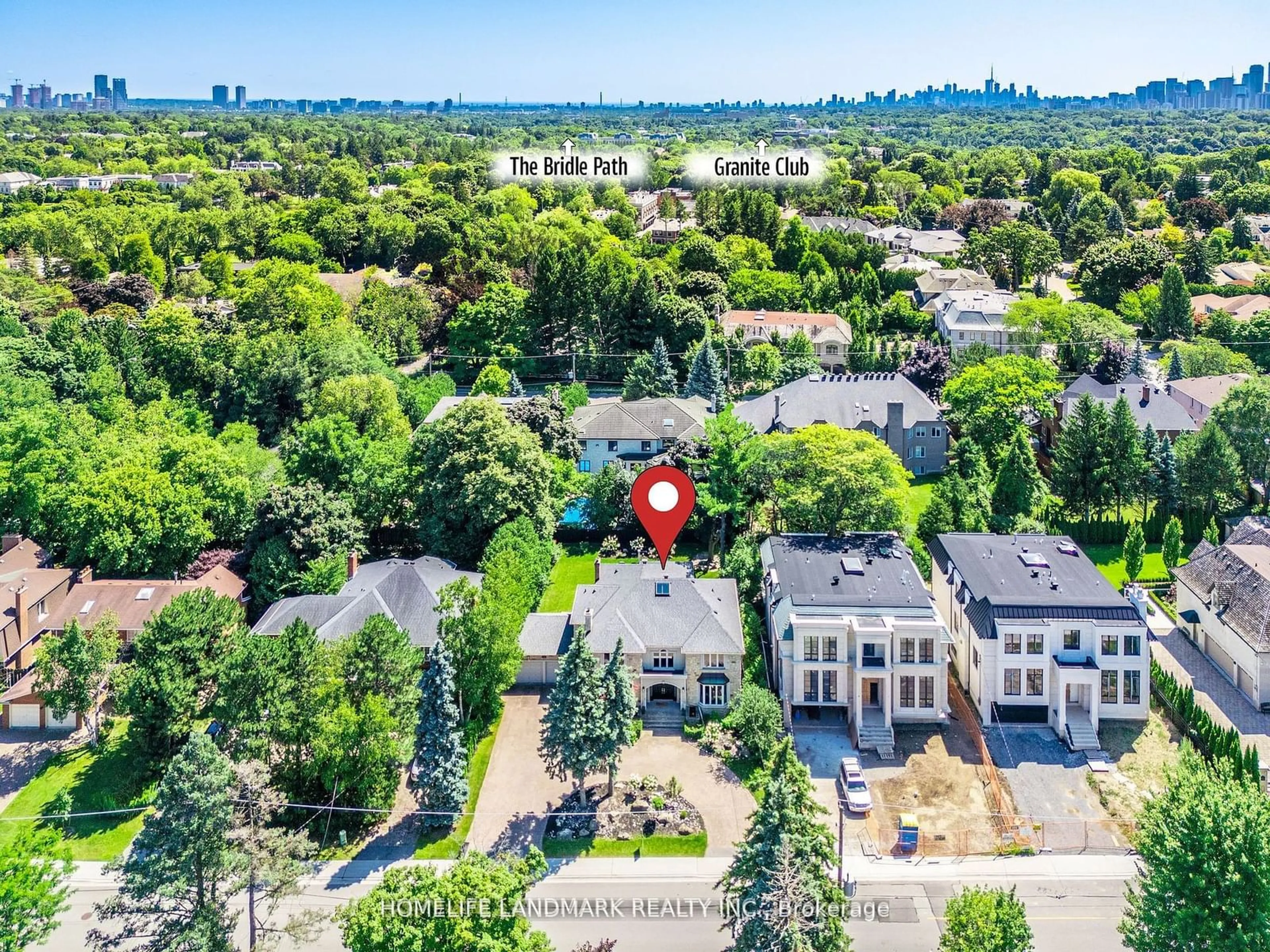 A pic from outside/outdoor area/front of a property/back of a property/a pic from drone, unknown for 151 Highland Cres, Toronto Ontario M2L 1H2