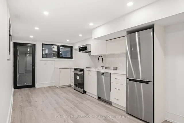Additional property image - 121 Major St