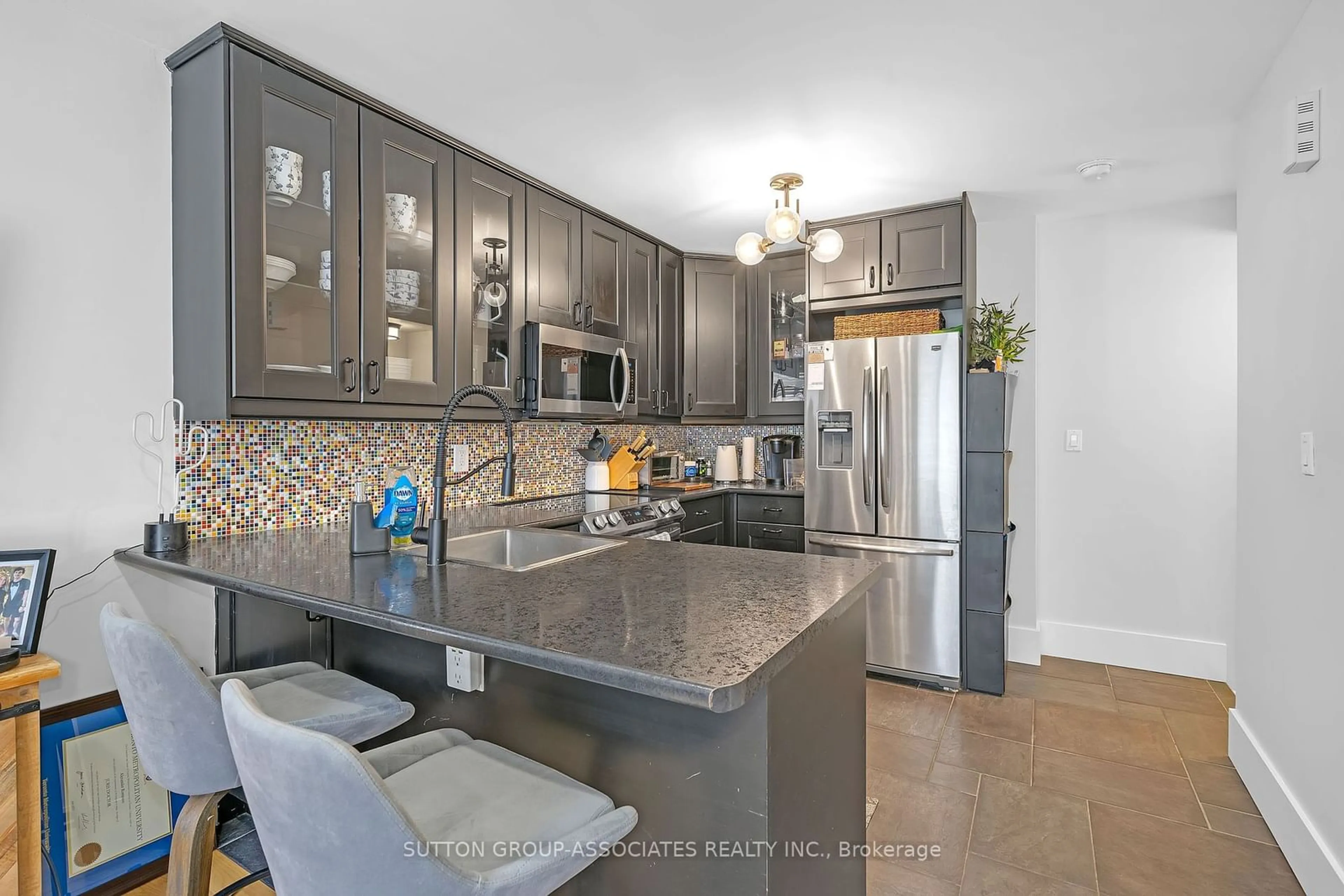 Open concept kitchen, ceramic/tile floor for 415 Jarvis St #380, Toronto Ontario M4Y 3C1