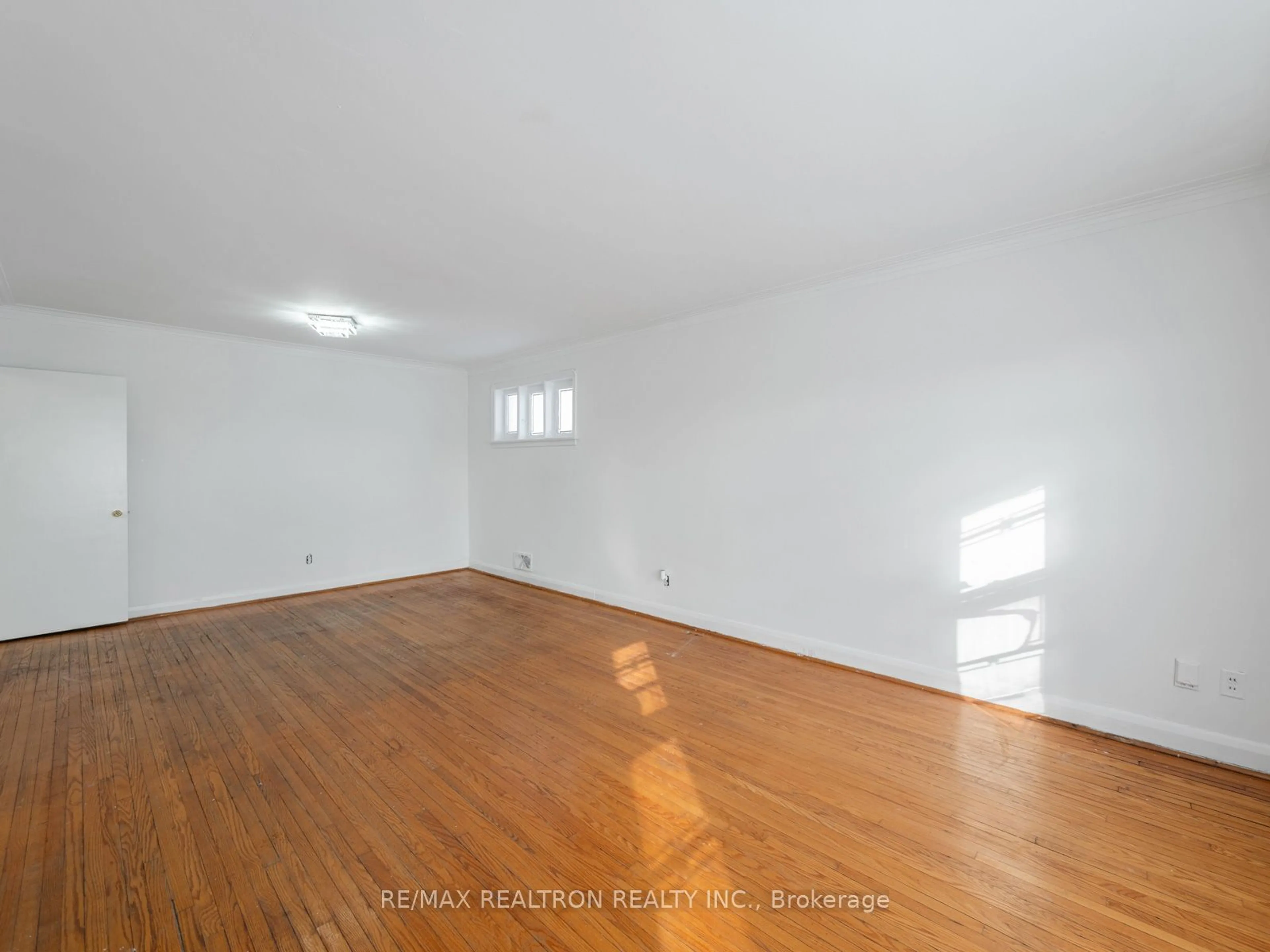 A pic of a room for 10 Laurelcrest Ave, Toronto Ontario M3H 2A4