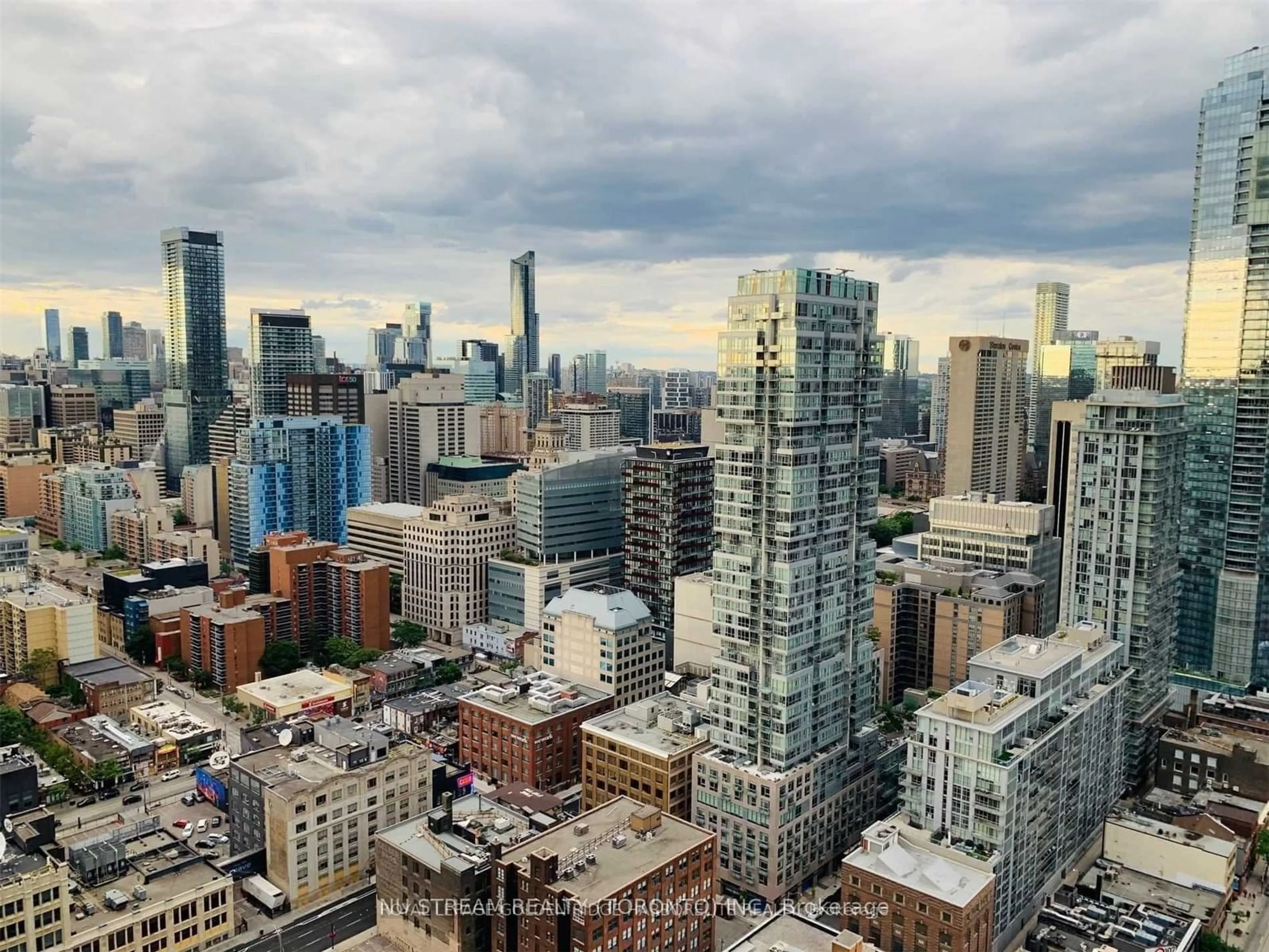 A pic from outside/outdoor area/front of a property/back of a property/a pic from drone, city buildings view from balcony for 295 Adelaide St #3308, Toronto Ontario M5V 1P7