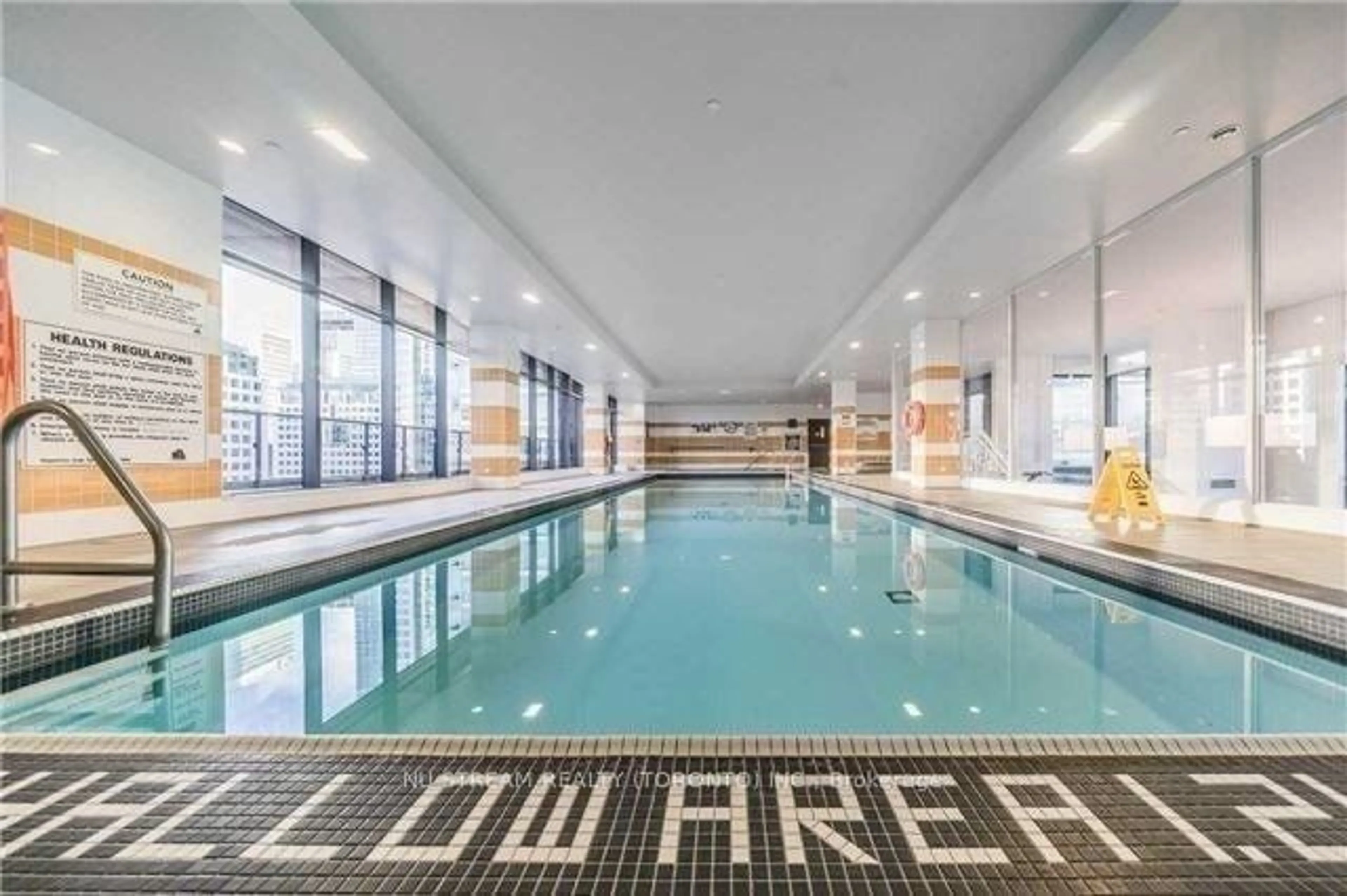 Pool for 295 Adelaide St #3308, Toronto Ontario M5V 1P7