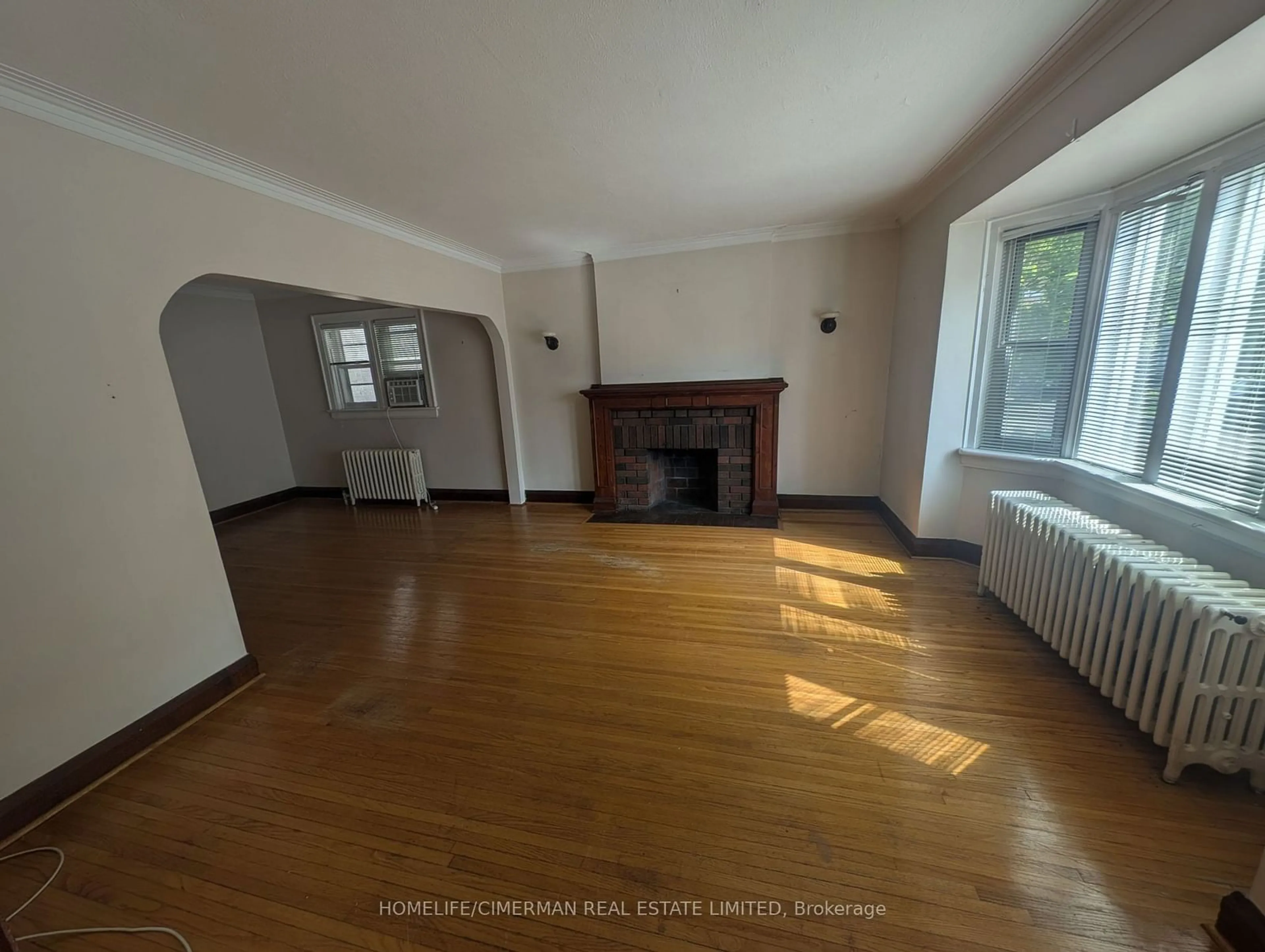 A pic of a room for 76 Burndale Ave, Toronto Ontario M2N 1S7