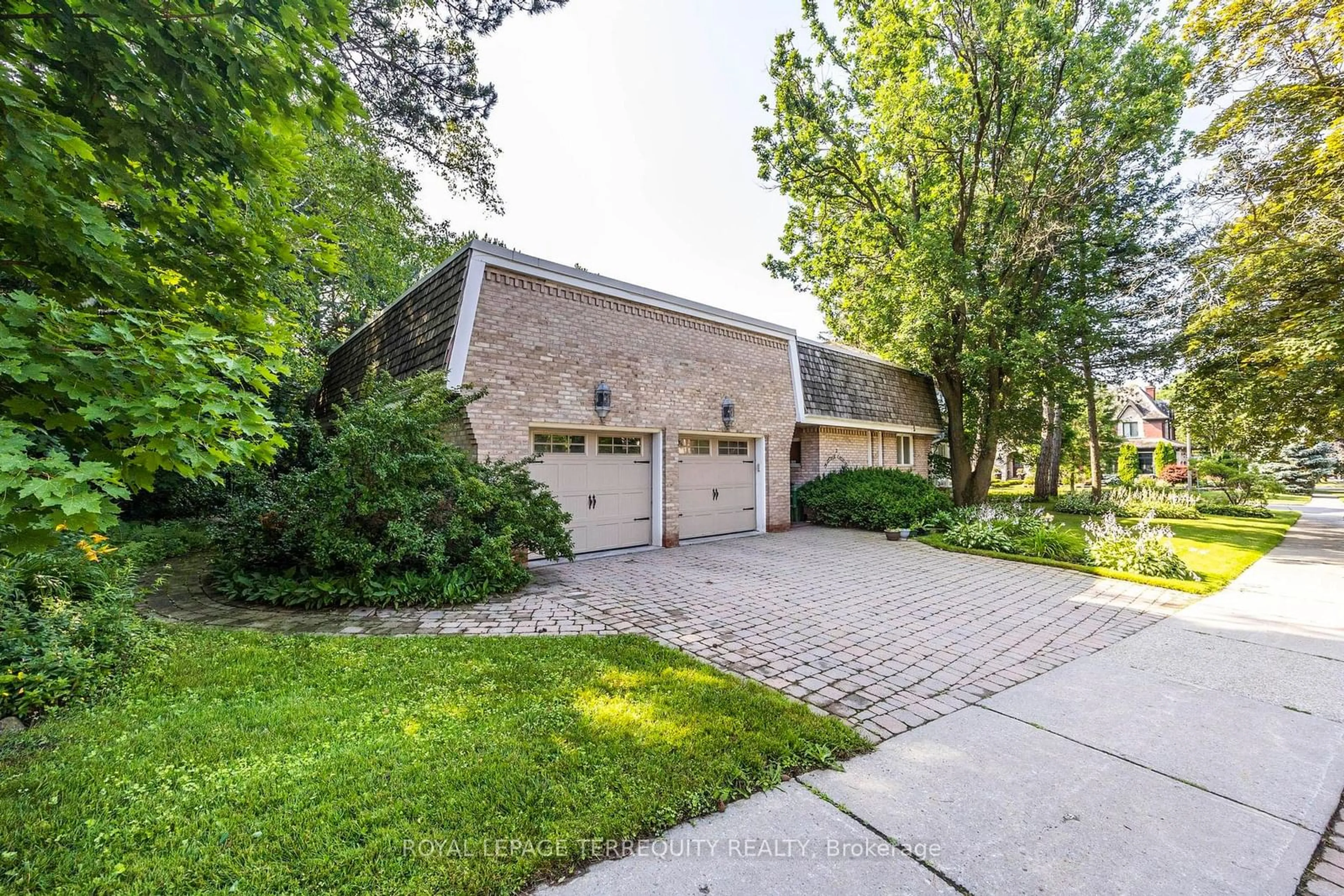 Home with brick exterior material, street for 2 Chieftain Cres, Toronto Ontario M2L 2H4