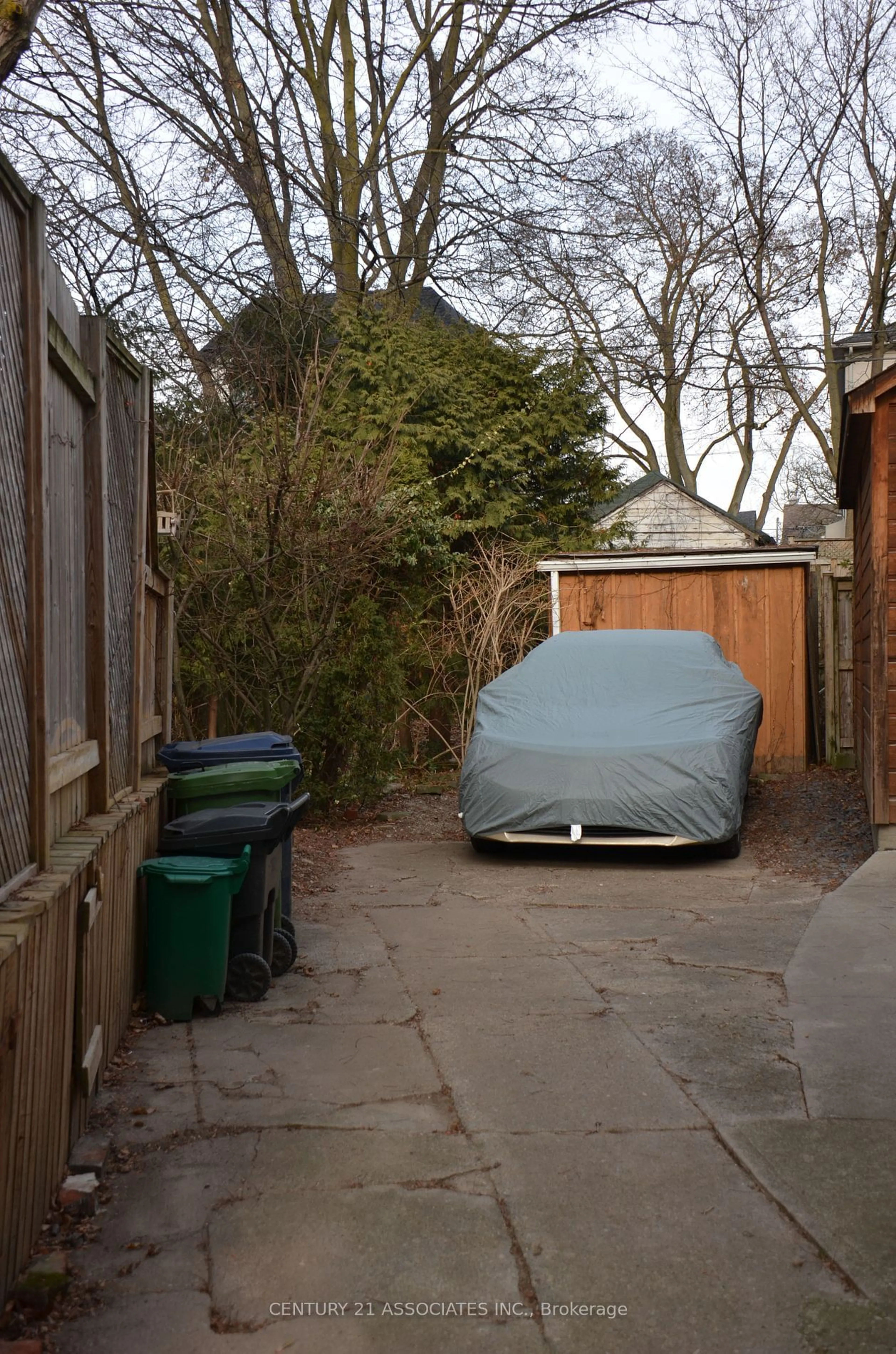 Shed for 78 Castlefield Ave, Toronto Ontario M4R 1G4