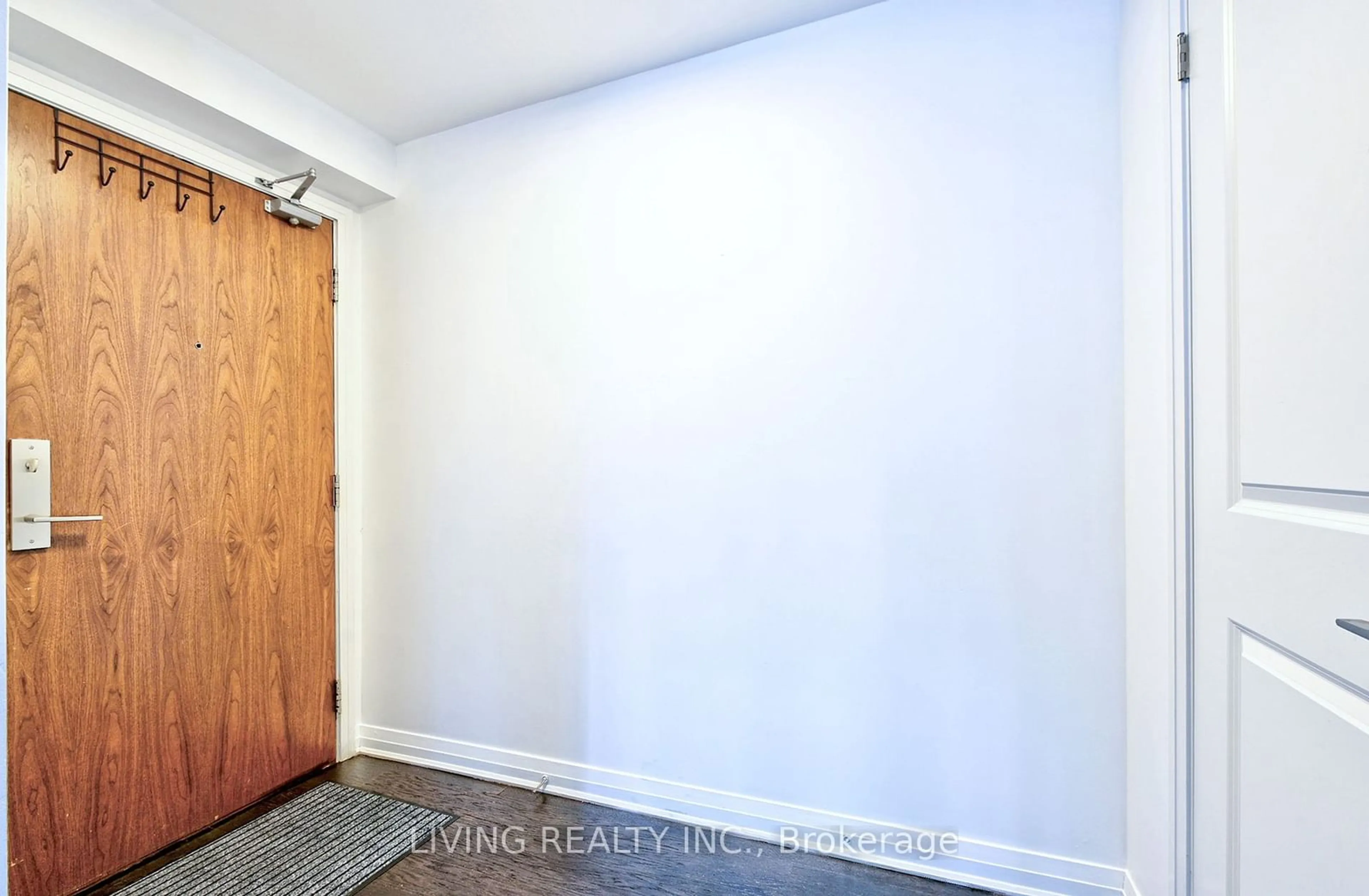 A pic of a room for 8 Mercer St #2811, Toronto Ontario M5V 0C4