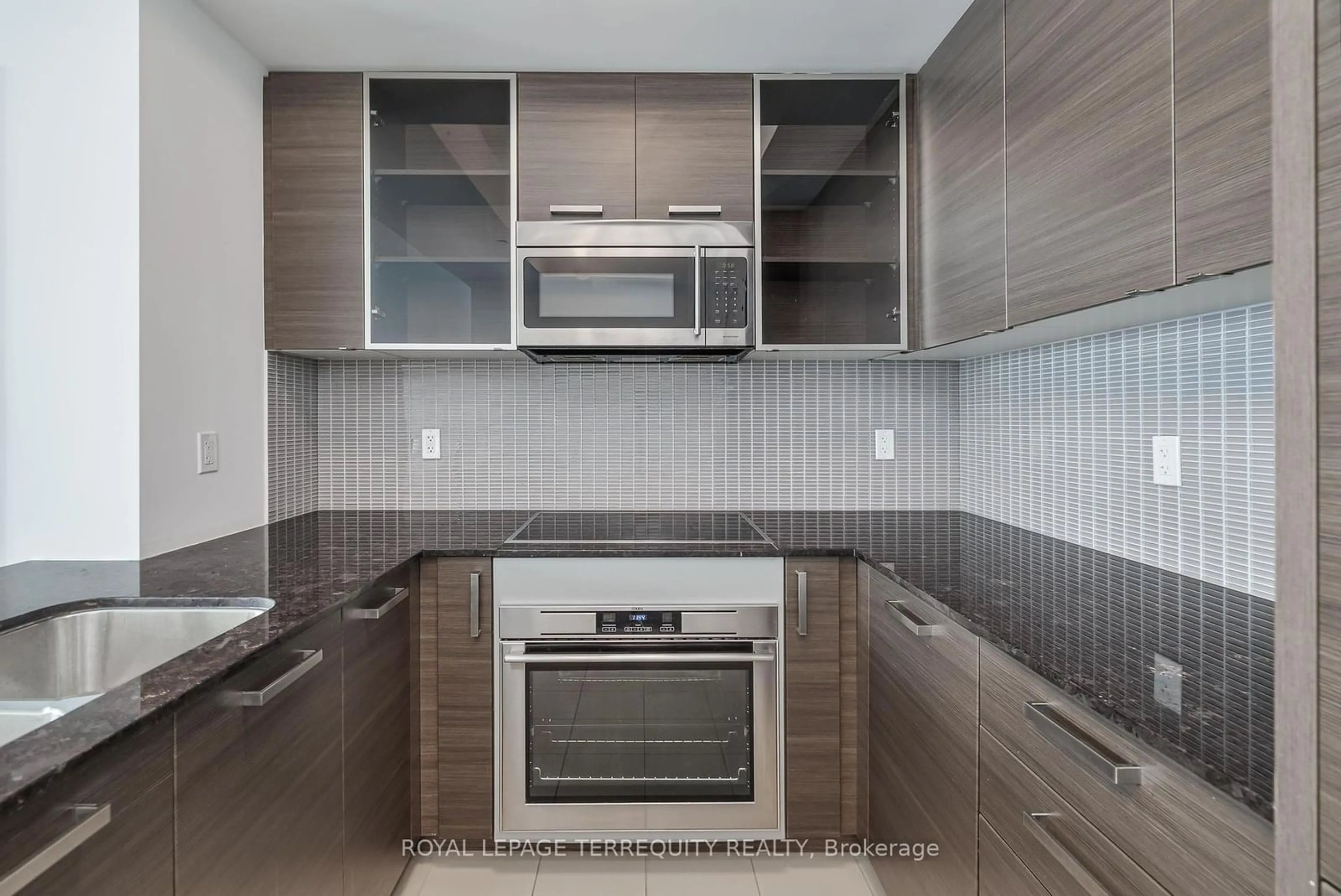 Standard kitchen, unknown for 5162 Yonge St #3215, Toronto Ontario M2N 0E9