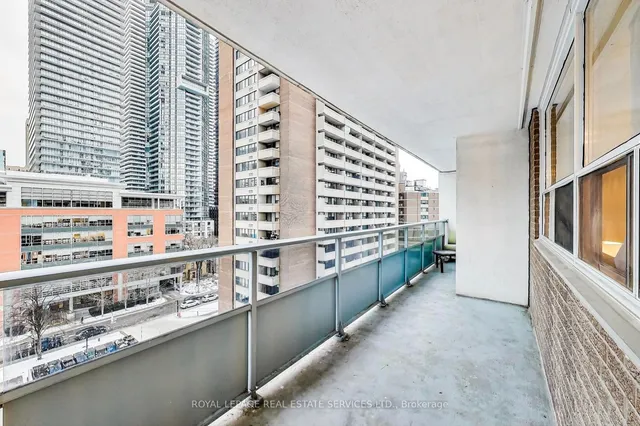 Additional property image - 30 Gloucester St Unit 1003