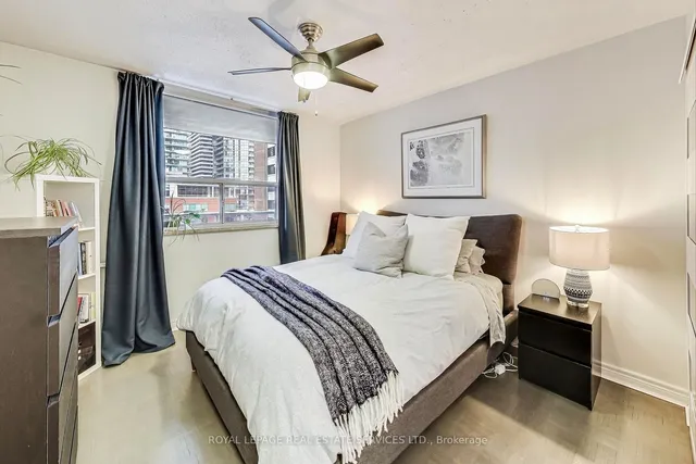 Additional property image - 30 Gloucester St Unit 1003