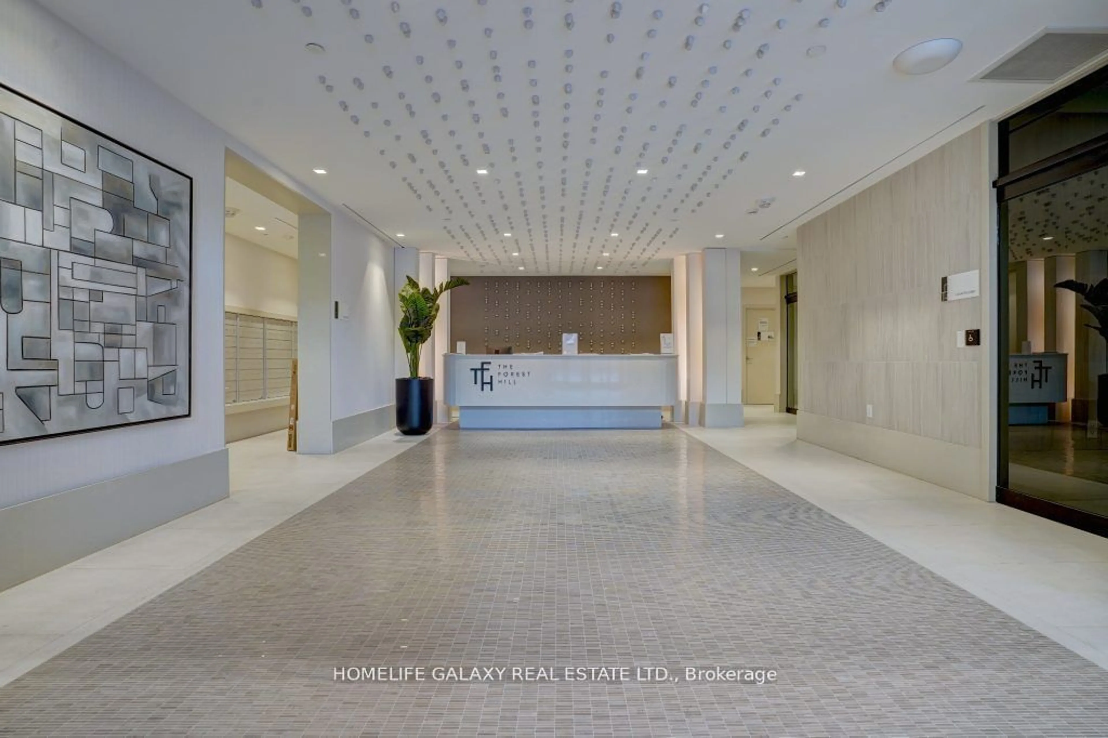 Indoor foyer for 2020 Bathurst St #307, Toronto Ontario M5P 0A6