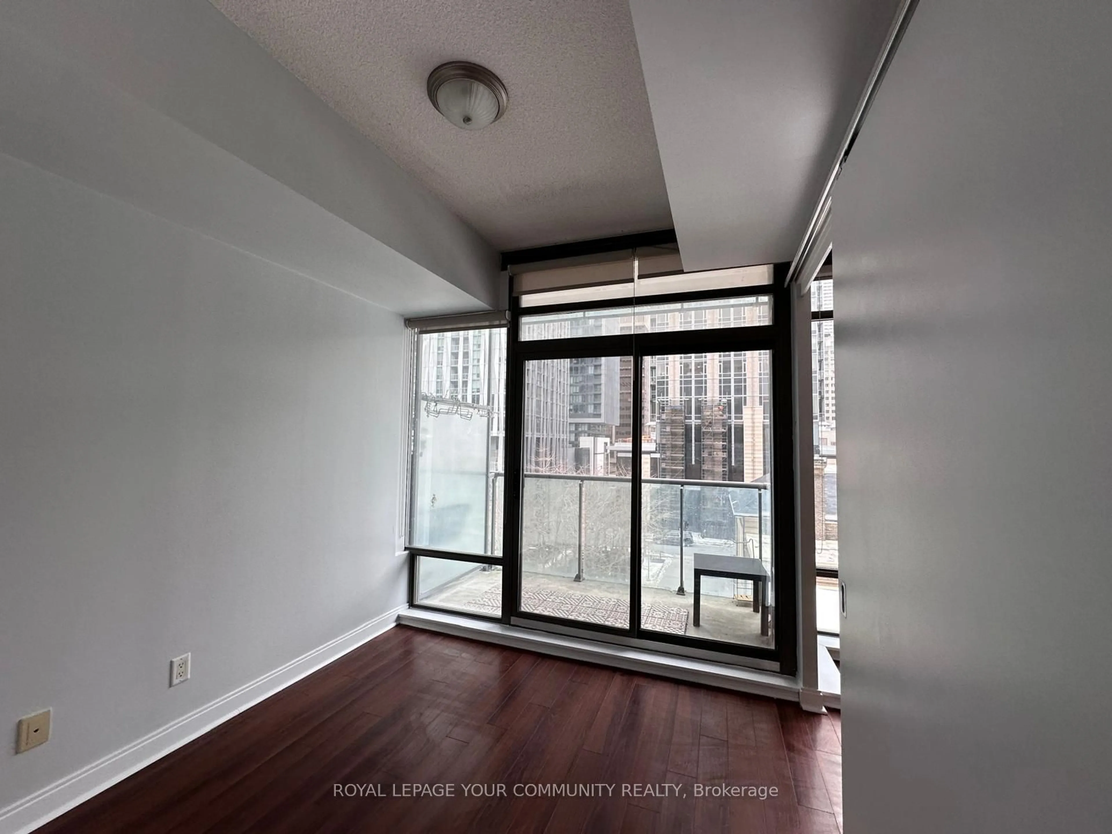 A pic of a room for 21 Scollard St #504, Toronto Ontario M5R 1G1