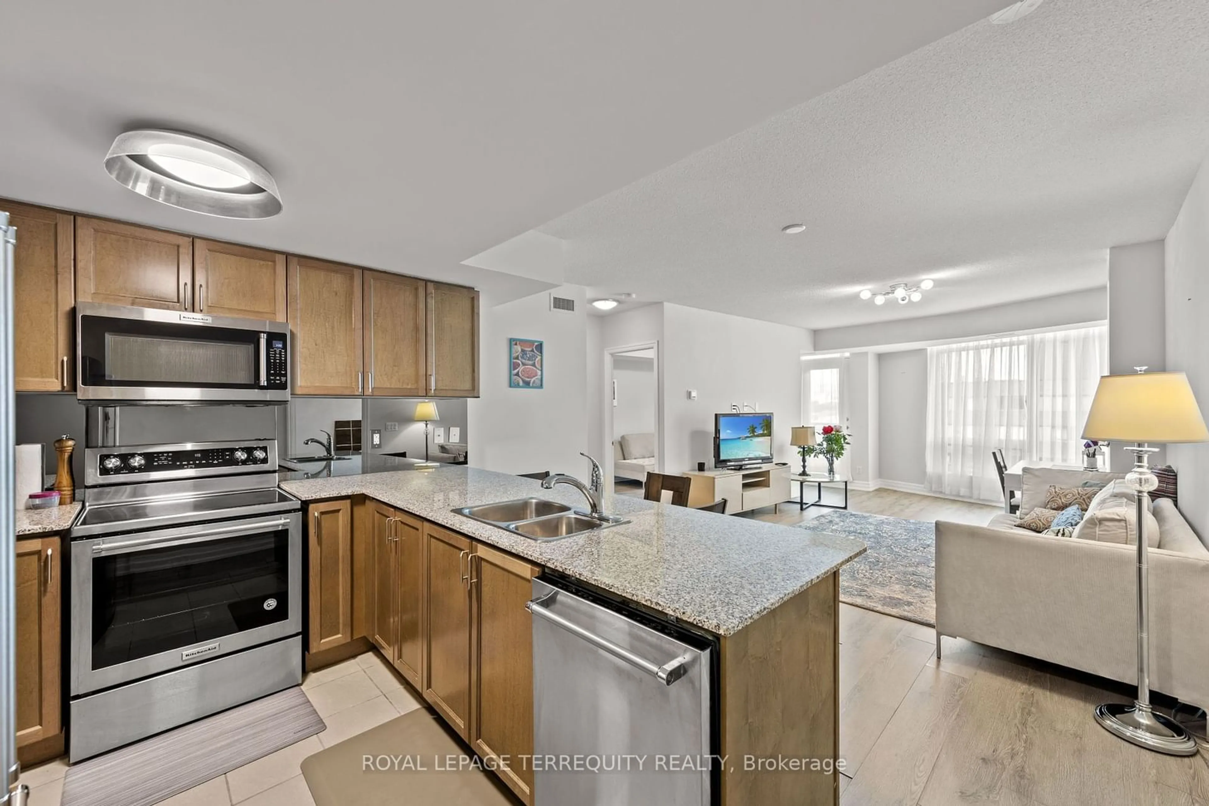 Open concept kitchen, unknown for 8 Scollard St #1410, Toronto Ontario M5R 1M2