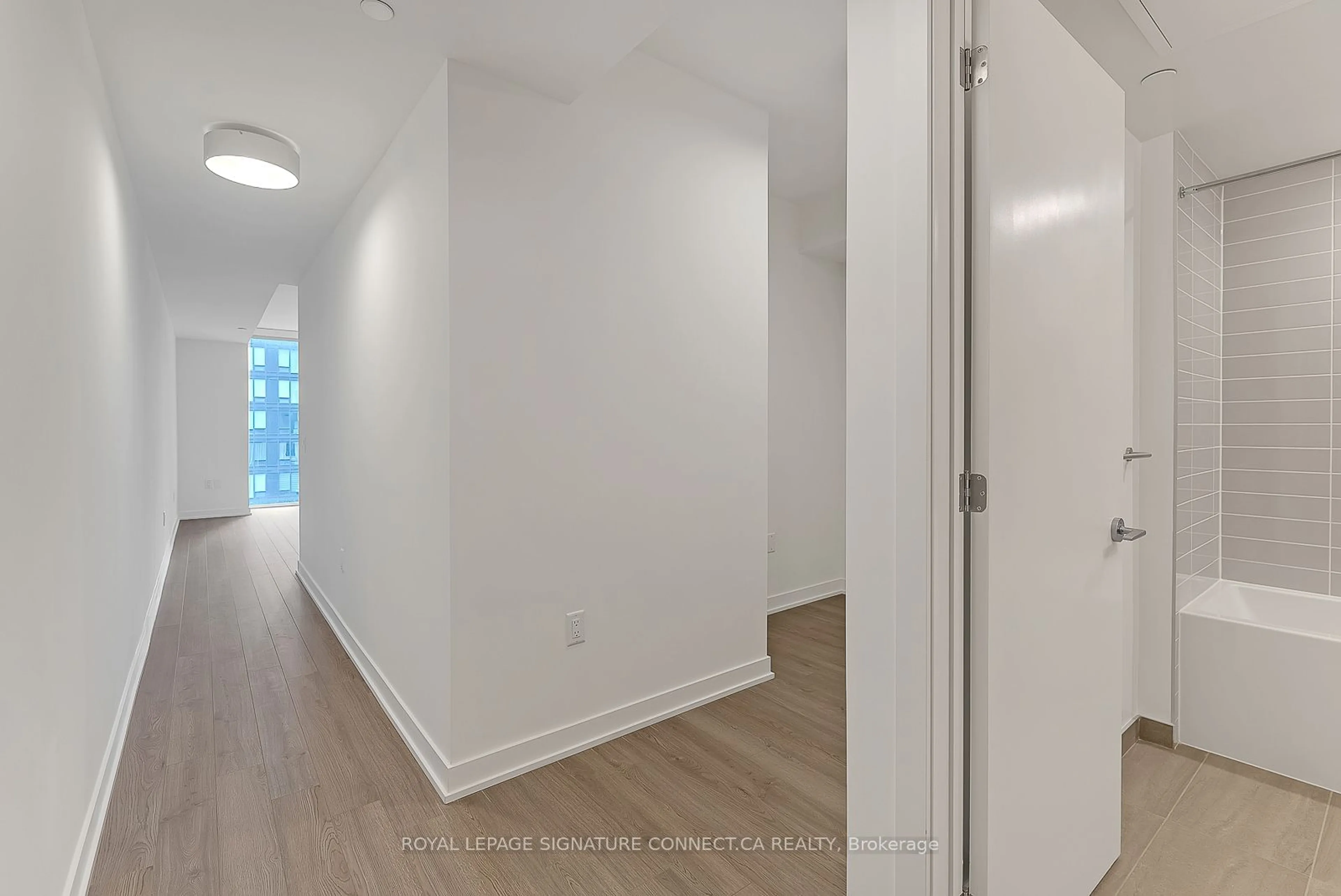 A pic of a room for 357 King St #3405, Toronto Ontario M5V 1K1