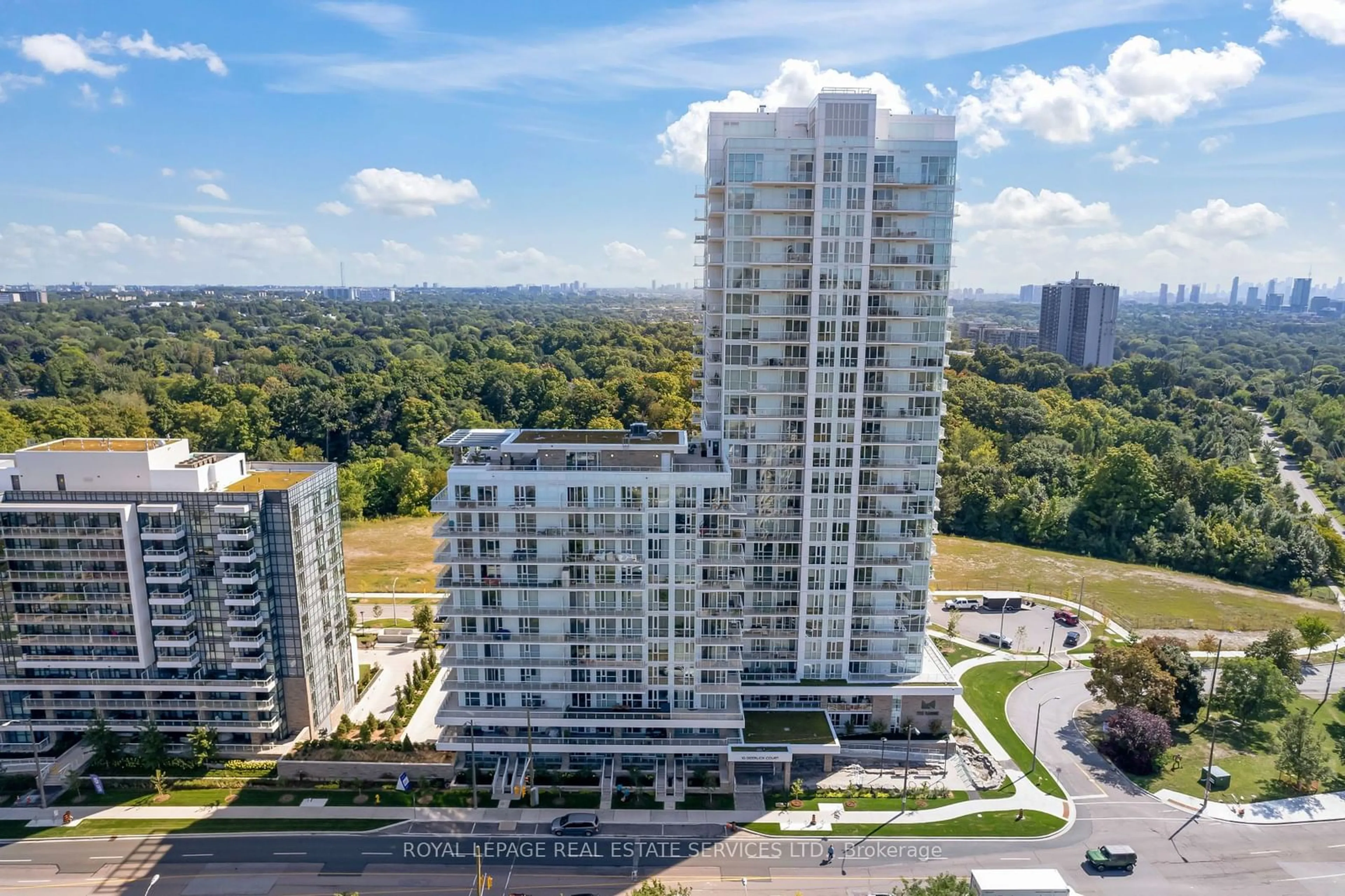 A pic from outside/outdoor area/front of a property/back of a property/a pic from drone, city buildings view from balcony for 10 Deerlick Crt #314, Toronto Ontario M3A 0A7