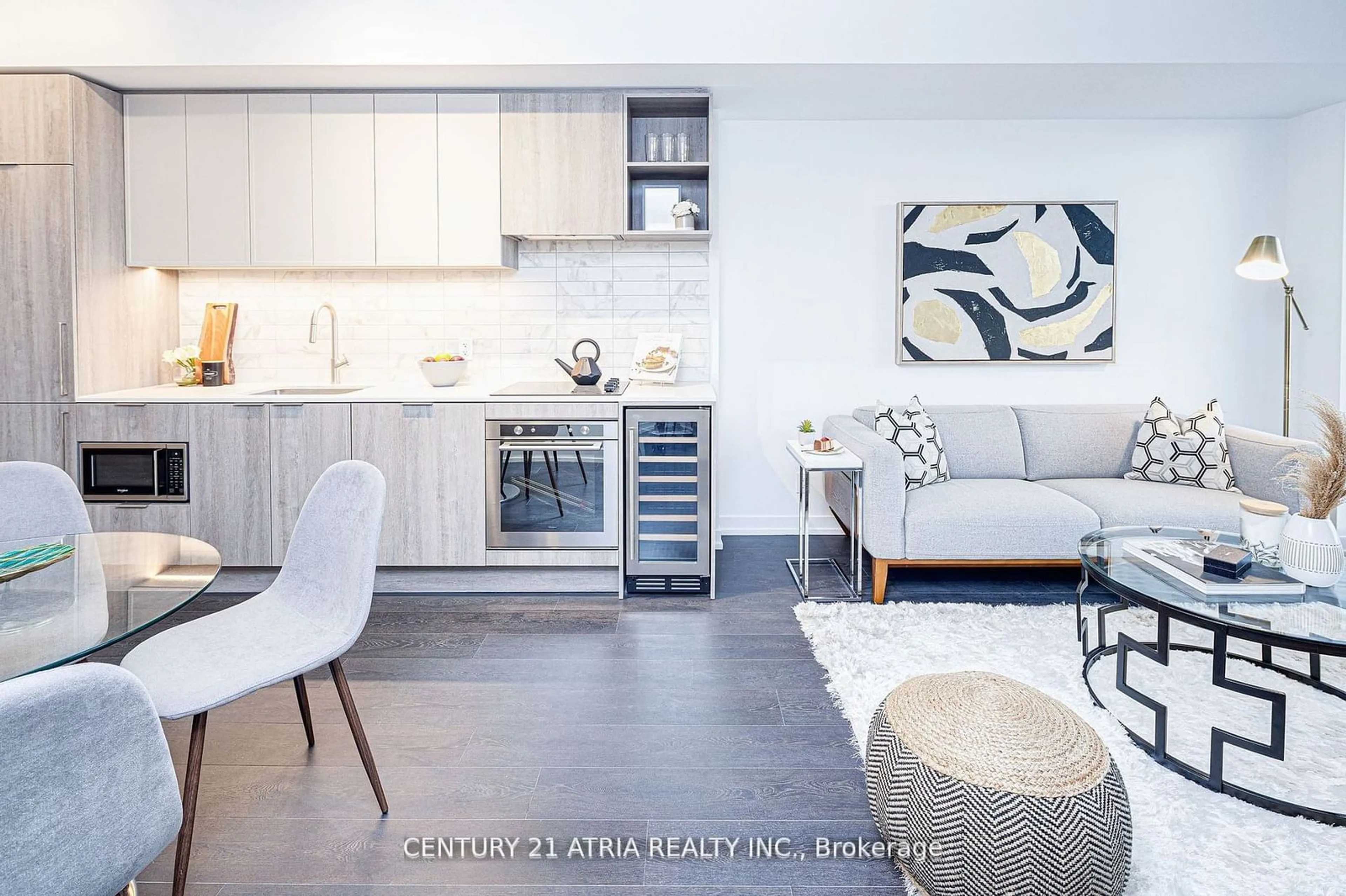 Open concept kitchen, unknown for 2020 Bathurst St #1718, Toronto Ontario M5P 0A6