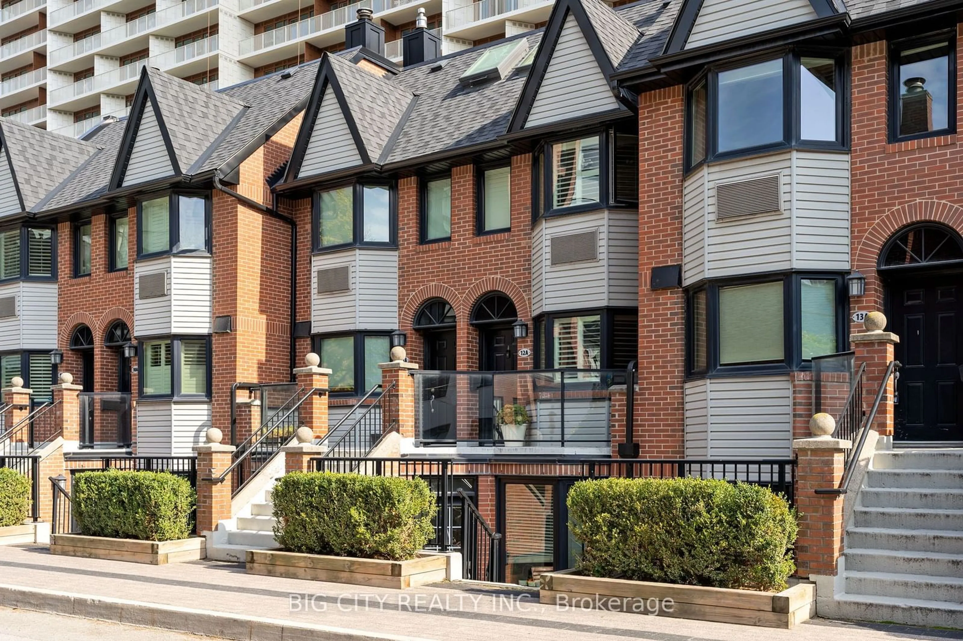 Home with brick exterior material, street for 570 Wellington St #12B, Toronto Ontario M5V 2X5