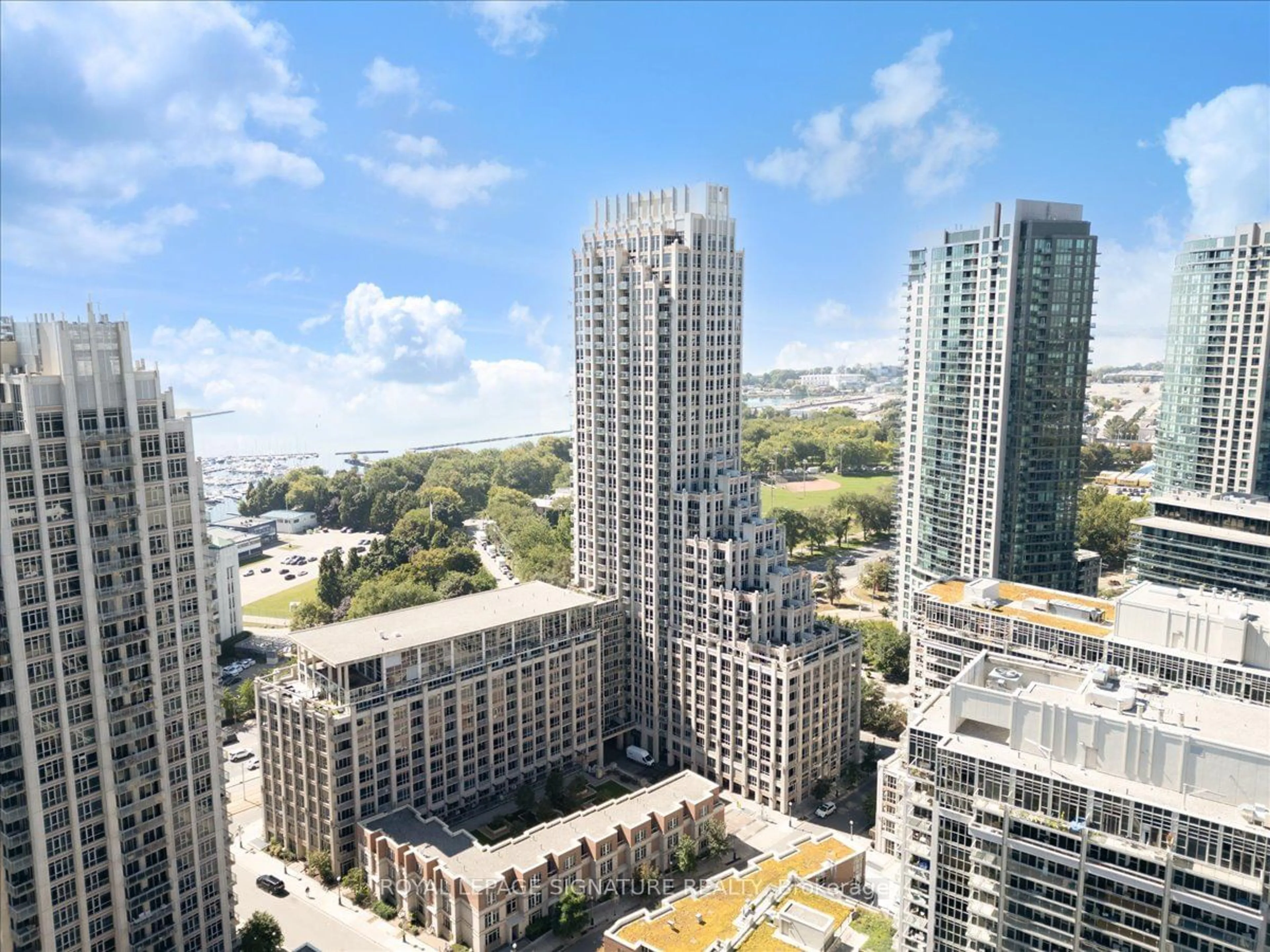 A pic from outside/outdoor area/front of a property/back of a property/a pic from drone, city buildings view from balcony for 628 Fleet St #327, Toronto Ontario M5V 1A8