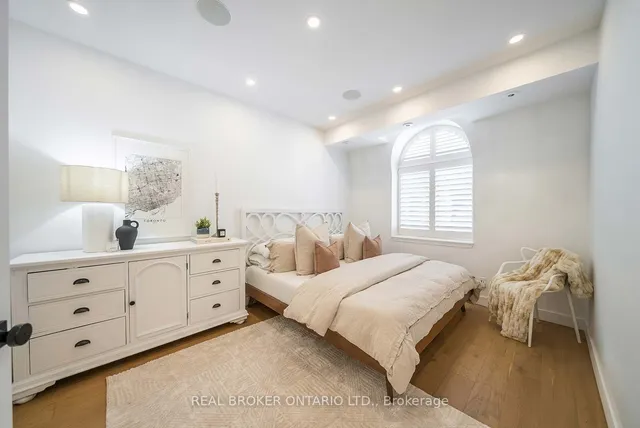 Additional property image - 32 Stadium Rd Unit 355