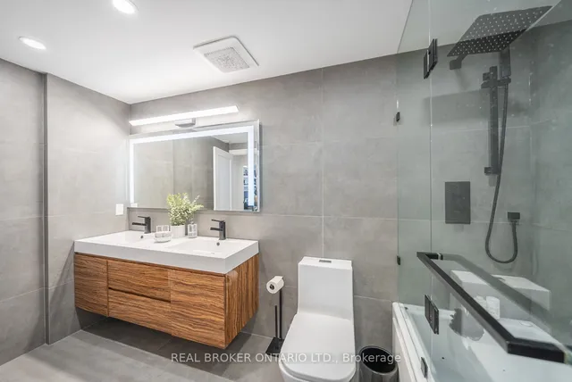 Additional property image - 32 Stadium Rd Unit 355