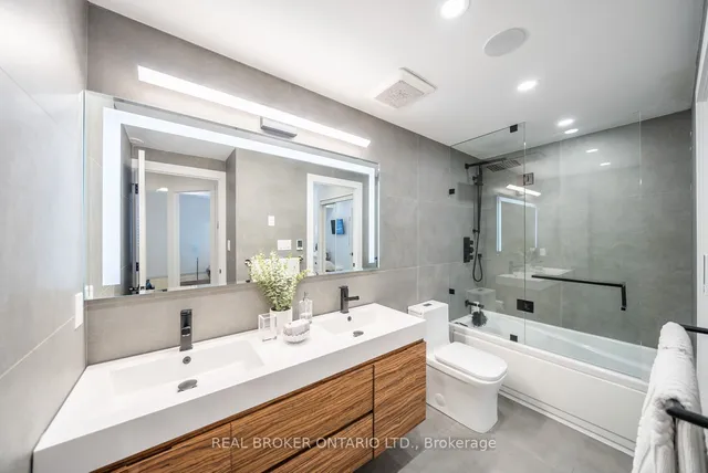 Additional property image - 32 Stadium Rd Unit 355