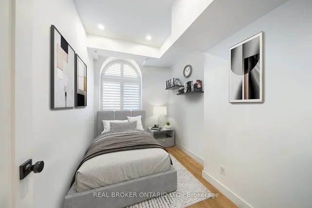 Additional property image - 32 Stadium Rd Unit 355