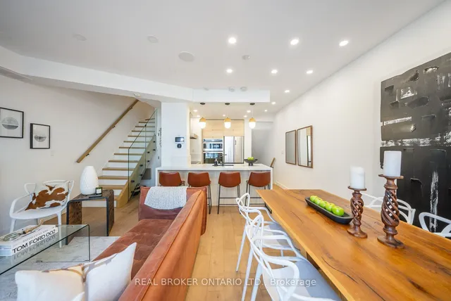 Additional property image - 32 Stadium Rd Unit 355