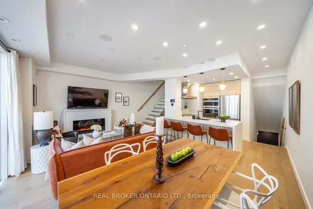 Additional property image - 32 Stadium Rd Unit 355
