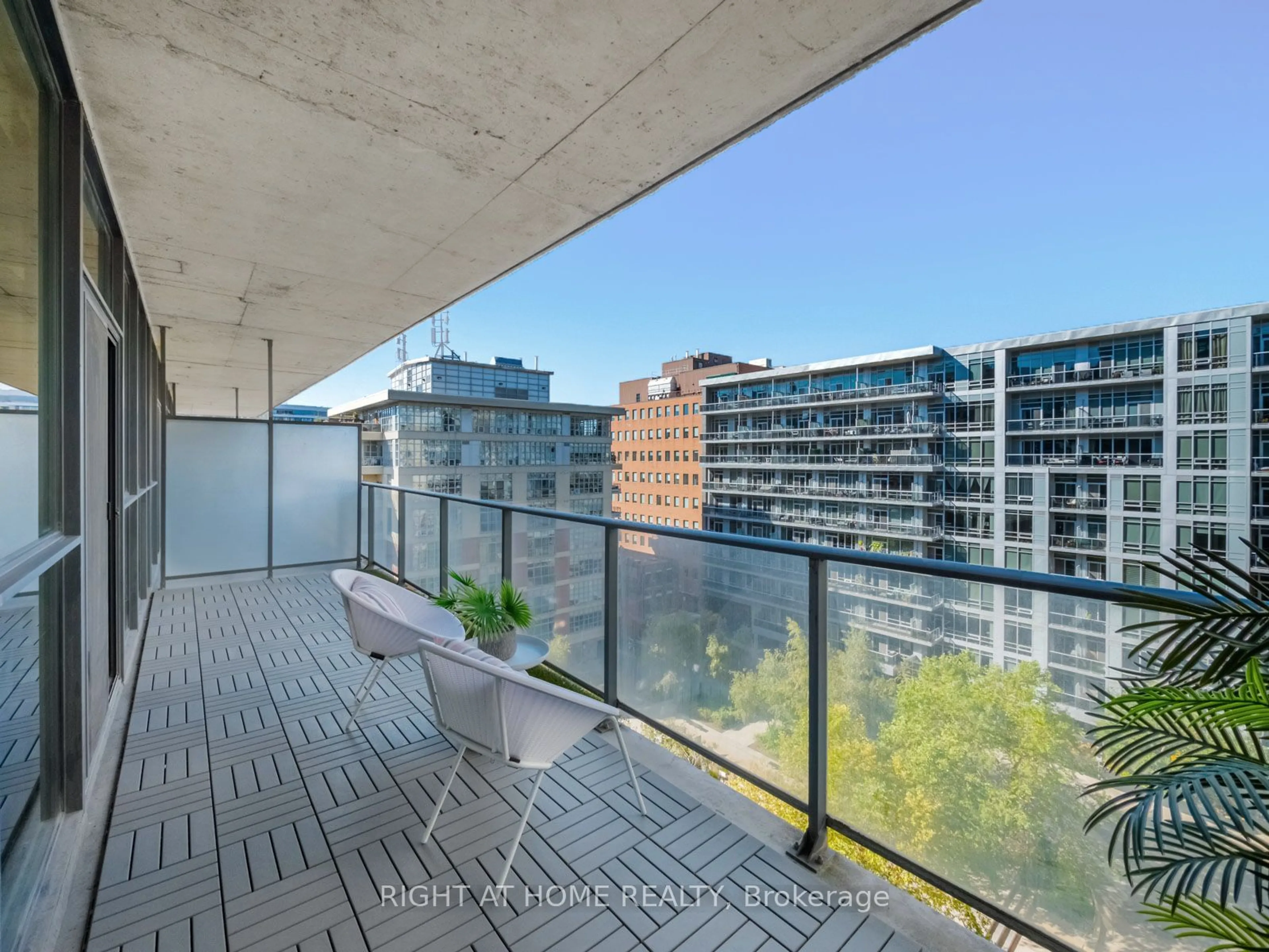 Balcony in the apartment, city buildings view from balcony for 478 King St #815, Toronto Ontario M5V 1L7