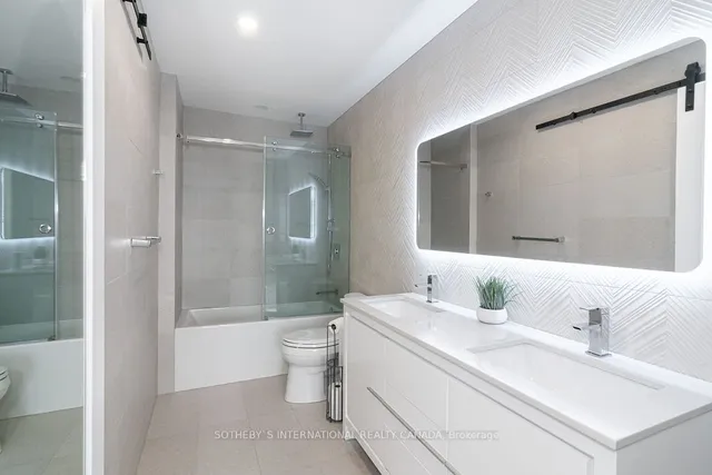 Additional property image - 438 King St Unit 1904