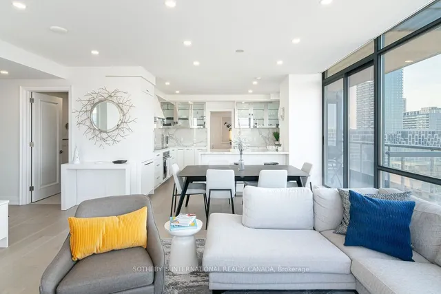 Additional property image - 438 King St Unit 1904