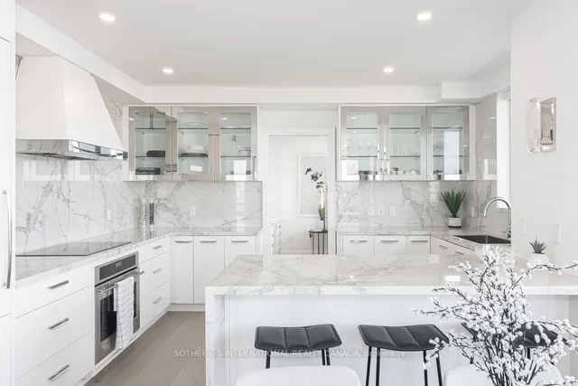 Additional property image - 438 King St Unit 1904