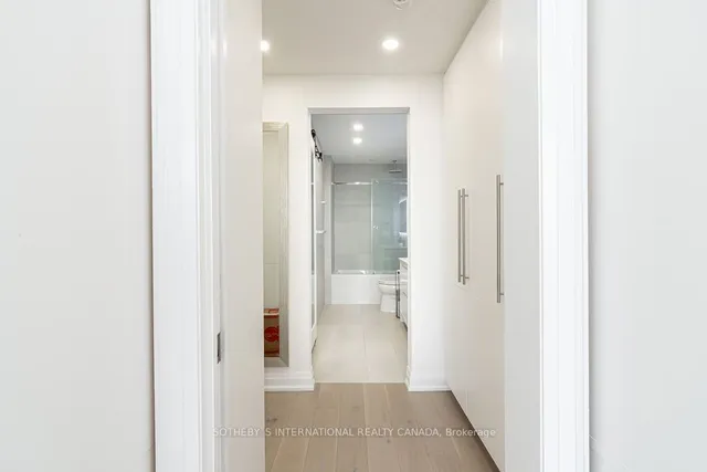 Additional property image - 438 King St Unit 1904