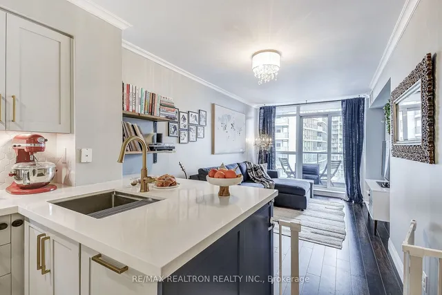 Additional property image - 30 Harrison Garden Blvd Unit 1009