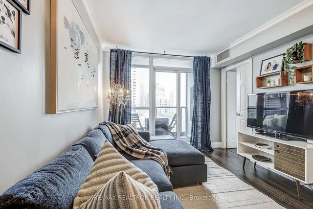 Additional property image - 30 Harrison Garden Blvd Unit 1009