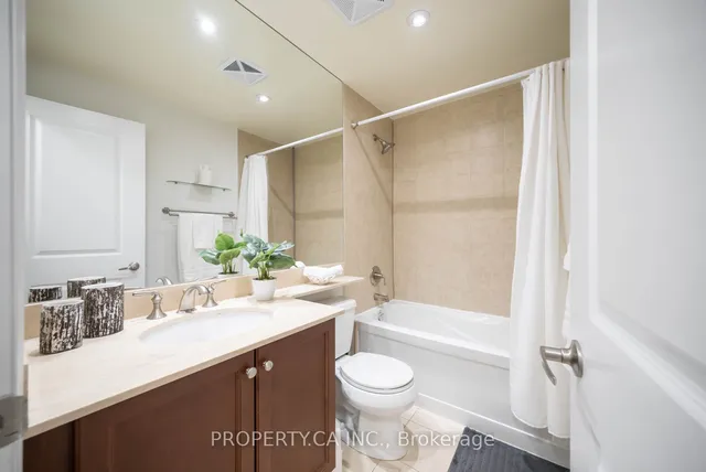 Additional property image - 628 Fleet St Unit 833