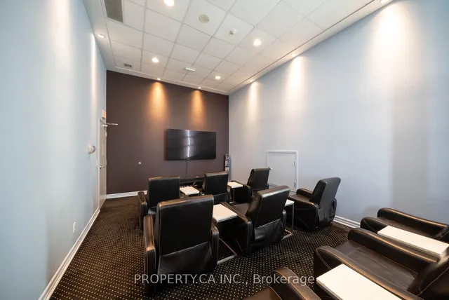 Additional property image - 628 Fleet St Unit 833