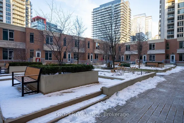 Additional property image - 628 Fleet St Unit 833