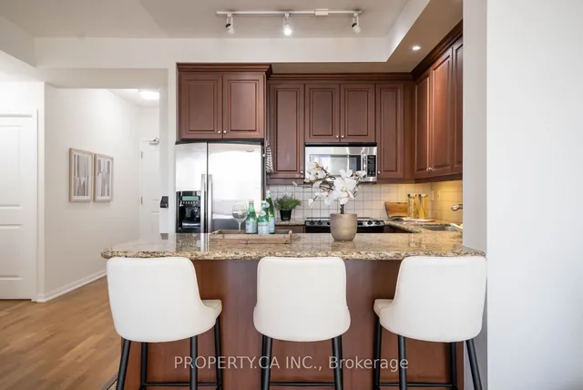 Additional property image - 628 Fleet St Unit 833