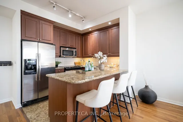 Additional property image - 628 Fleet St Unit 833