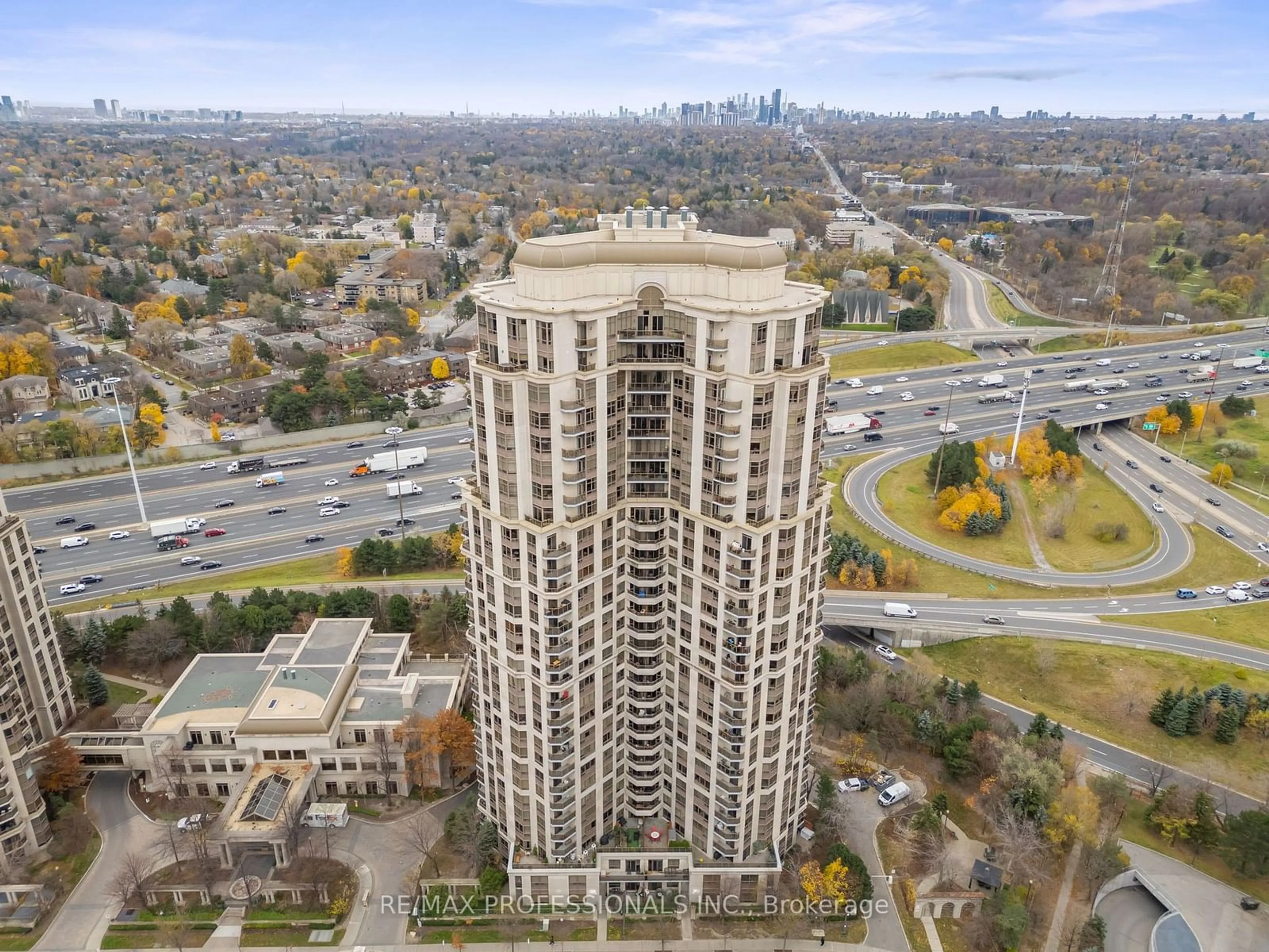 A pic from outside/outdoor area/front of a property/back of a property/a pic from drone, city buildings view from balcony for 78 Harrison Garden Blvd #2603, Toronto Ontario M2N 7E2